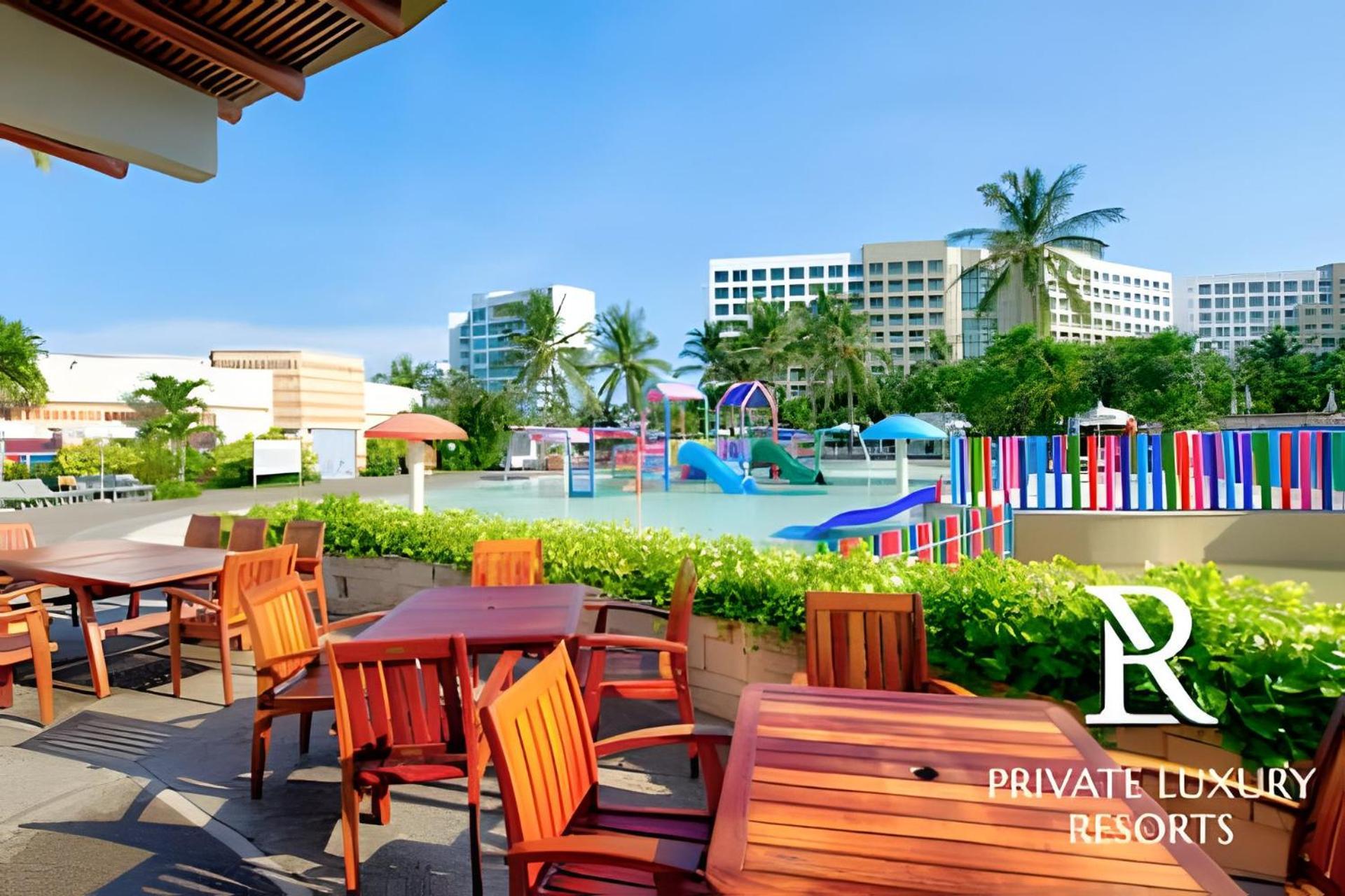Grand Luxxe Two Bedroom Villa- نويفو فايارتا المظهر الخارجي الصورة