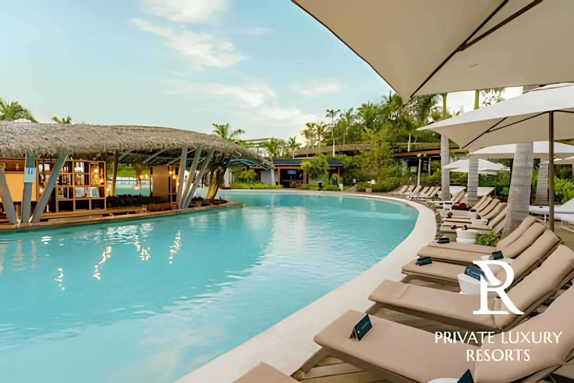 Grand Luxxe Two Bedroom Villa- نويفو فايارتا المظهر الخارجي الصورة