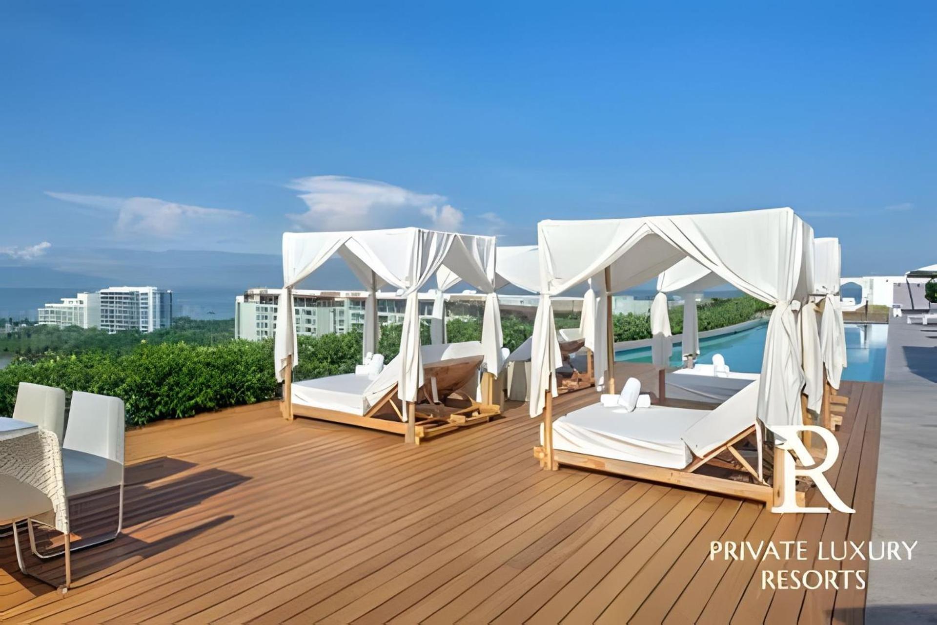 Grand Luxxe Two Bedroom Villa- نويفو فايارتا المظهر الخارجي الصورة